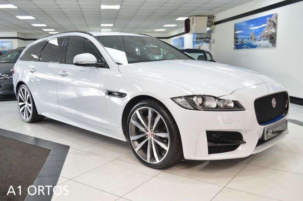 A 2019 JAGUAR XF 2.0d R-Sport Sportbrake 5dr Diesel Auto Euro 6 (s/s) (180 ps) GORGEOUS SPOR A 2019 JAGUAR XF 2.0d R-Sport Sportbrake 5dr Diesel Auto Euro 6 (s/s) (180 ps) GORGEOUS SPOR