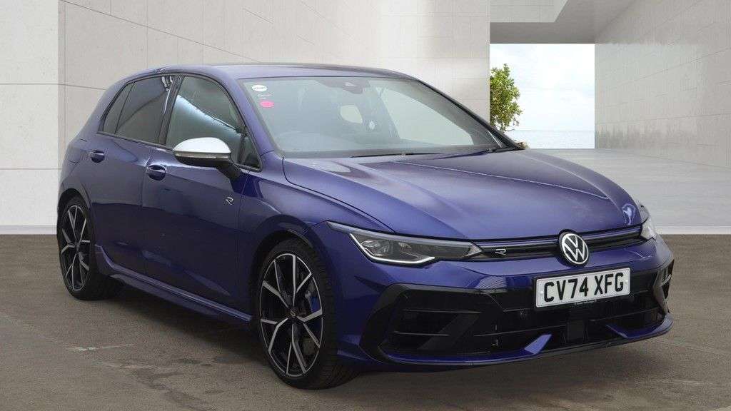A 2024 VOLKSWAGEN GOLF 2.0 TSI R Hatchback 5dr Petrol DSG 4Motion Euro 6 (s/s) (333 ps) FACELIFT 8 A 2024 VOLKSWAGEN GOLF 2.0 TSI R Hatchback 5dr Petrol DSG 4Motion Euro 6 (s/s) (333 ps) FACELIFT 8