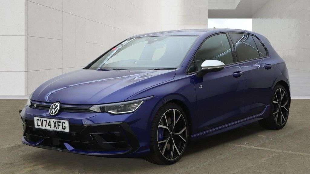 A 2024 VOLKSWAGEN GOLF 2.0 TSI R Hatchback 5dr Petrol DSG 4Motion Euro 6 (s/s) (333 ps) FACELIFT 8 A 2024 VOLKSWAGEN GOLF 2.0 TSI R Hatchback 5dr Petrol DSG 4Motion Euro 6 (s/s) (333 ps) FACELIFT 8
