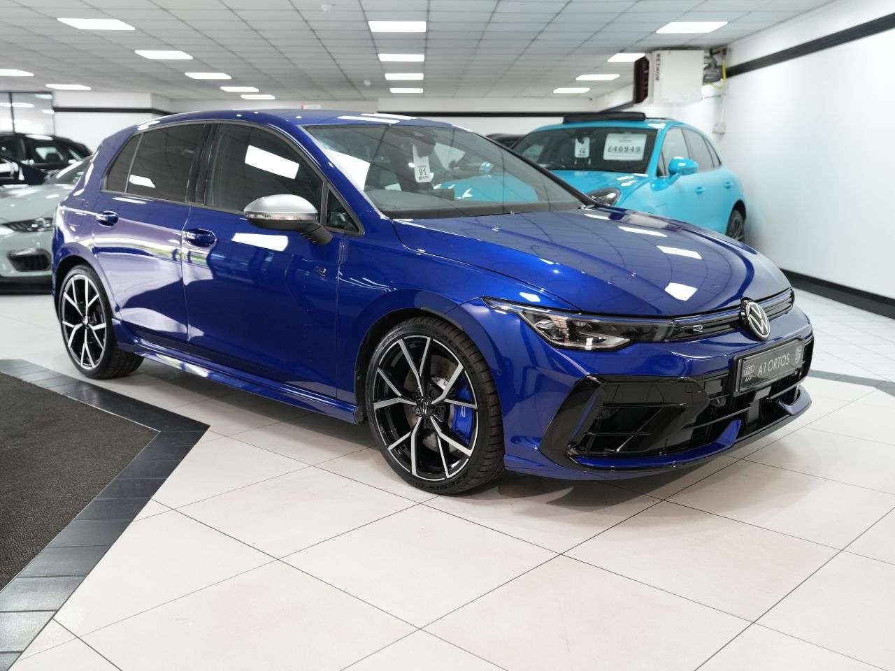 A 2024 VOLKSWAGEN GOLF 2.0 TSI R Hatchback 5dr Petrol DSG 4Motion Euro 6 (s/s) (333 ps) FACELIFT 8 A 2024 VOLKSWAGEN GOLF 2.0 TSI R Hatchback 5dr Petrol DSG 4Motion Euro 6 (s/s) (333 ps) FACELIFT 8