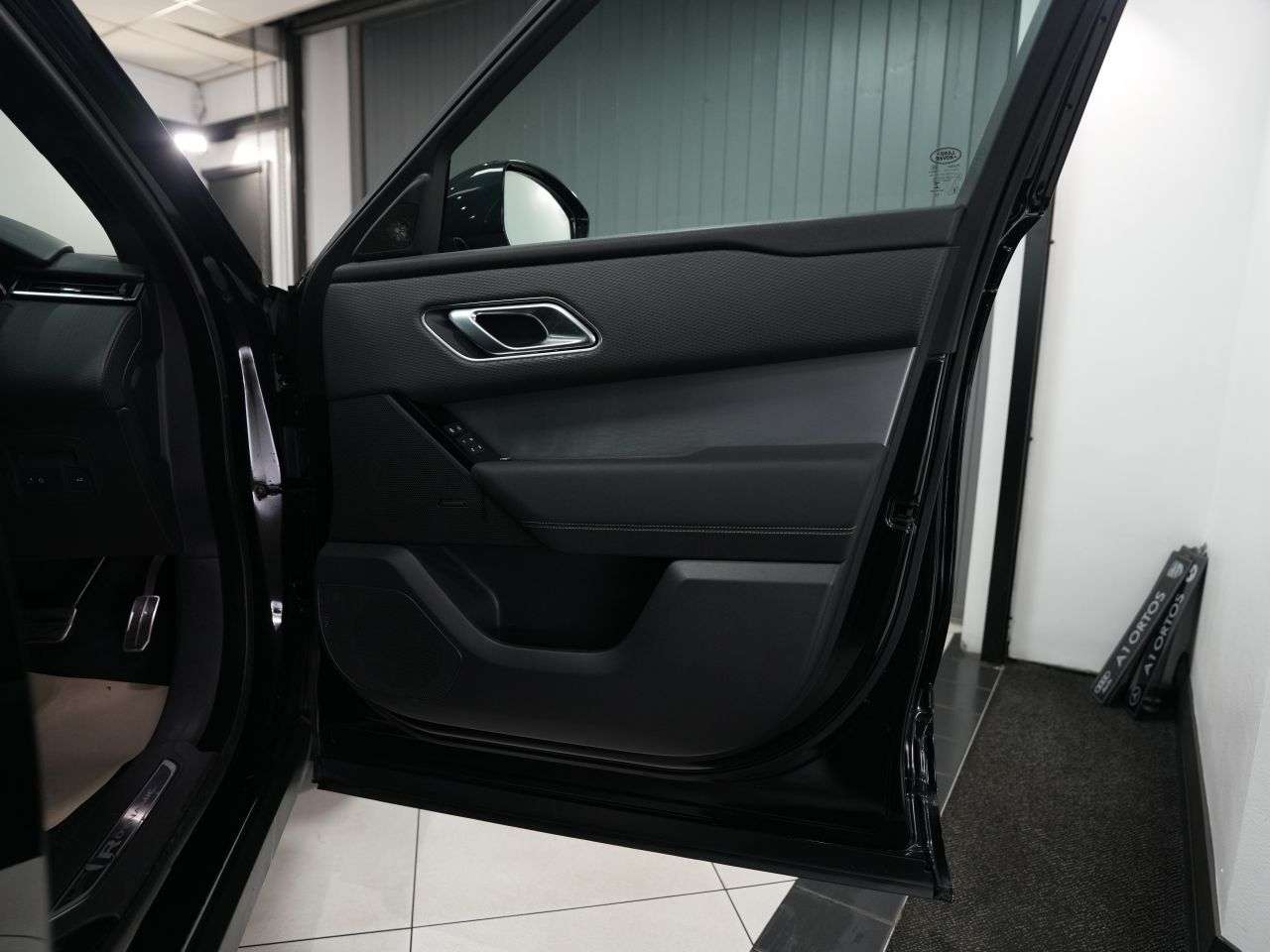 2022 LAND ROVER RANGE ROVER VELAR 2022 LAND ROVER RANGE ROVER VELAR