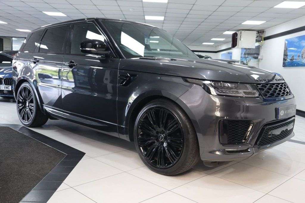 A 2022 LAND ROVER RANGE ROVER SPORT 3.0 D300 MHEV HSE Dynamic Black SUV 5dr Diesel Auto 4WD Euro 6 (s/s) (300 p A 2022 LAND ROVER RANGE ROVER SPORT 3.0 D300 MHEV HSE Dynamic Black SUV 5dr Diesel Auto 4WD Euro 6 (s/s) (300 p