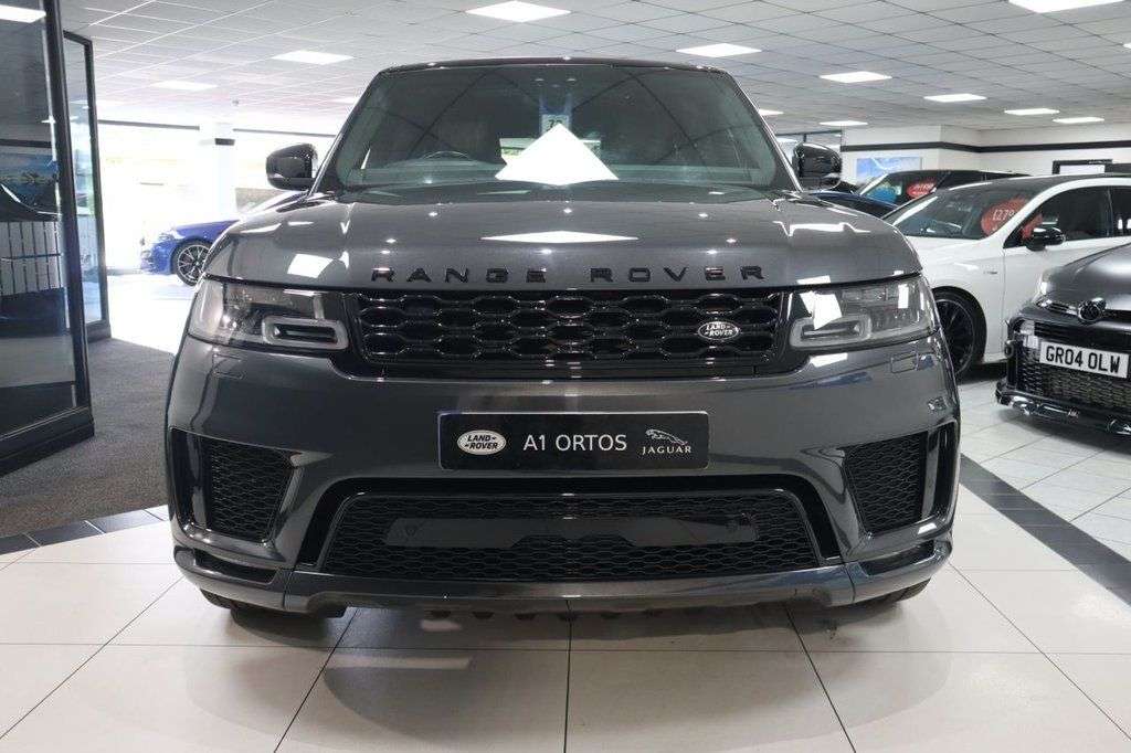 A 2022 LAND ROVER RANGE ROVER SPORT 3.0 D300 MHEV HSE Dynamic Black SUV 5dr Diesel Auto 4WD Euro 6 (s/s) (300 p A 2022 LAND ROVER RANGE ROVER SPORT 3.0 D300 MHEV HSE Dynamic Black SUV 5dr Diesel Auto 4WD Euro 6 (s/s) (300 p