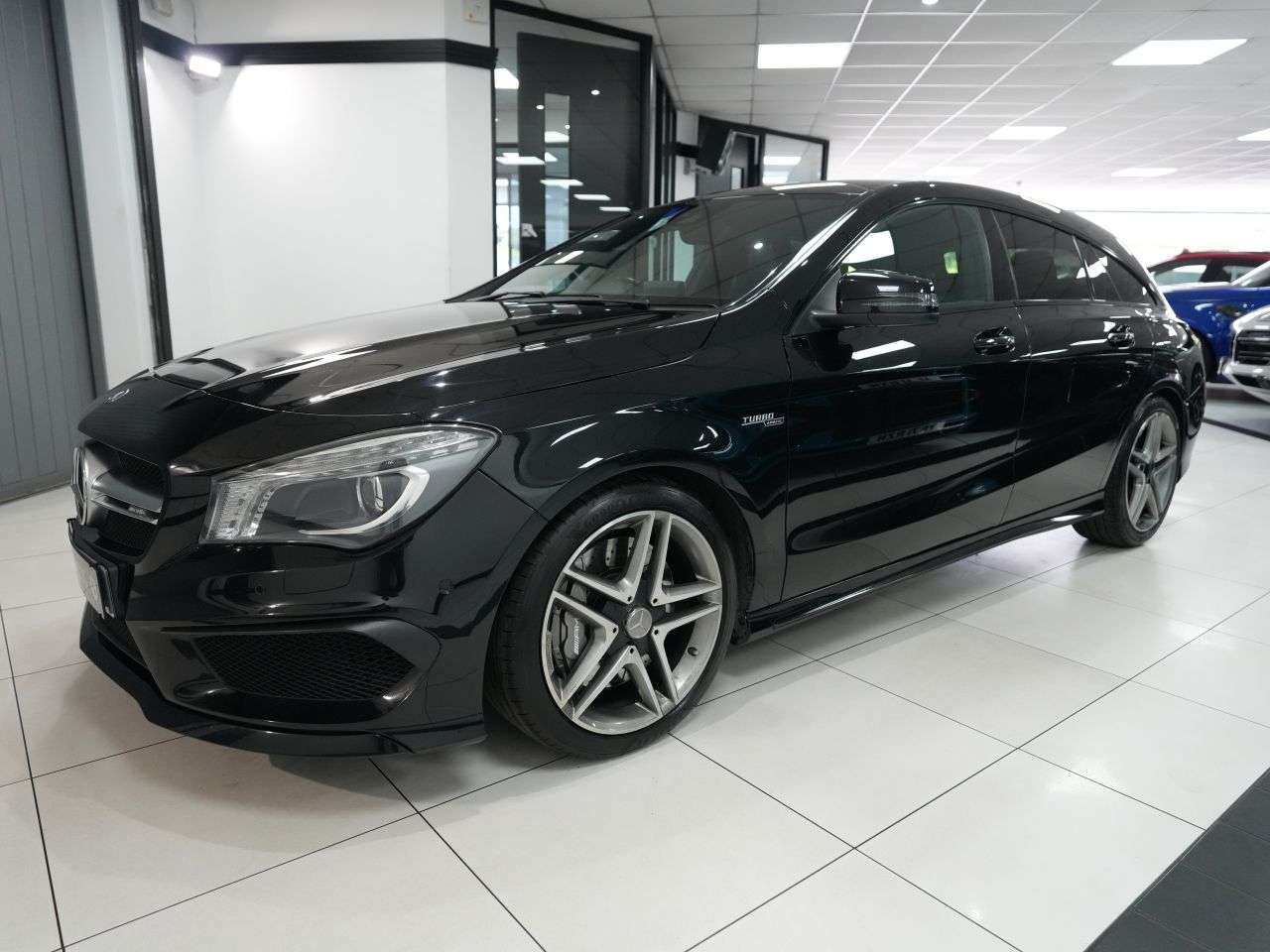 A 2015 MERCEDES-BENZ CLA 2.0 CLA45 AMG Shooting Brake 5dr Petrol SpdS DCT 4MATIC Euro 6 (s/s) (381 p A 2015 MERCEDES-BENZ CLA 2.0 CLA45 AMG Shooting Brake 5dr Petrol SpdS DCT 4MATIC Euro 6 (s/s) (381 p