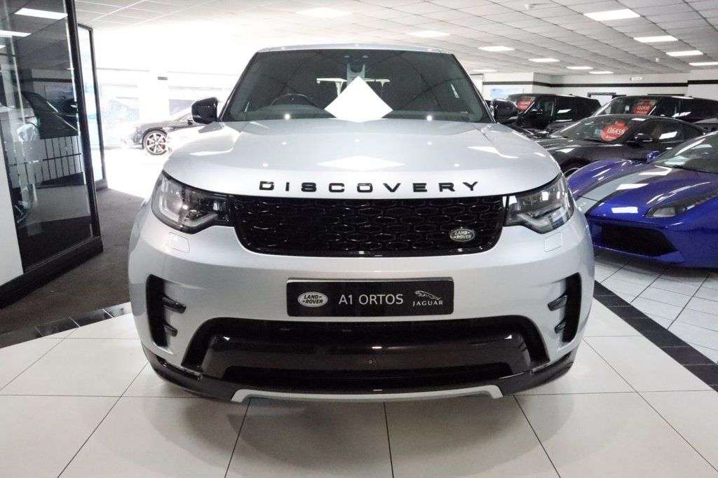 A 2019 LAND ROVER DISCOVERY 3.0 SD V6 HSE Luxury SUV 5dr Diesel Auto 4WD Euro 6 (s/s) (306 ps) BEAUTIFU A 2019 LAND ROVER DISCOVERY 3.0 SD V6 HSE Luxury SUV 5dr Diesel Auto 4WD Euro 6 (s/s) (306 ps) BEAUTIFU