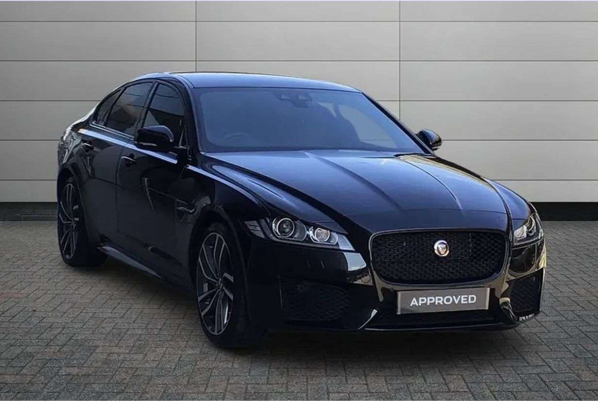 A 2020 JAGUAR XF 2.0d Chequered Flag Saloon 4dr Diesel Auto Euro 6 (s/s) (180 ps) RARE CHEQU A 2020 JAGUAR XF 2.0d Chequered Flag Saloon 4dr Diesel Auto Euro 6 (s/s) (180 ps) RARE CHEQU