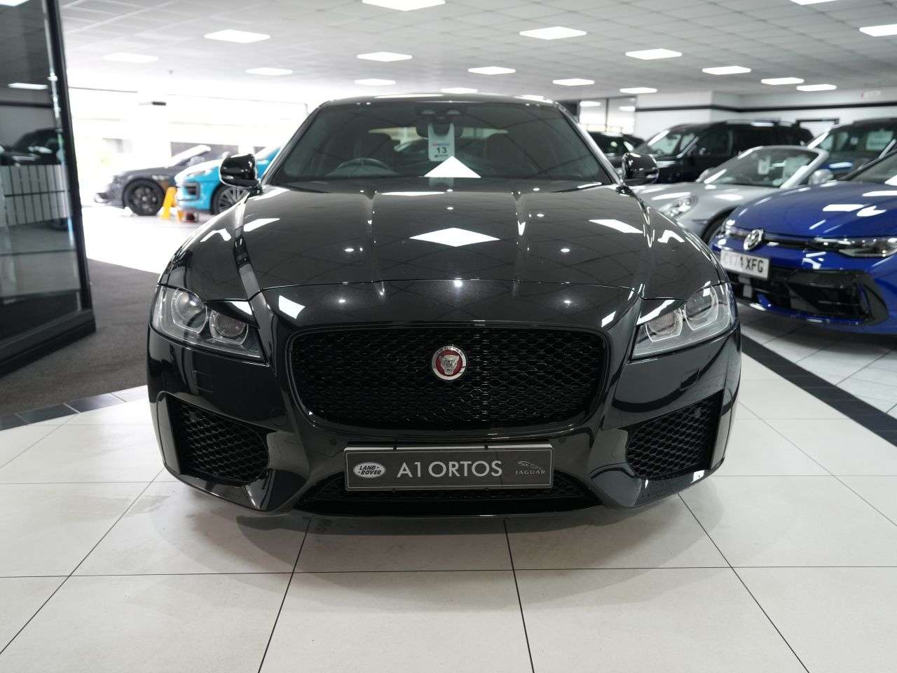 A 2020 JAGUAR XF 2.0d Chequered Flag Saloon 4dr Diesel Auto Euro 6 (s/s) (180 ps) RARE CHEQU A 2020 JAGUAR XF 2.0d Chequered Flag Saloon 4dr Diesel Auto Euro 6 (s/s) (180 ps) RARE CHEQU