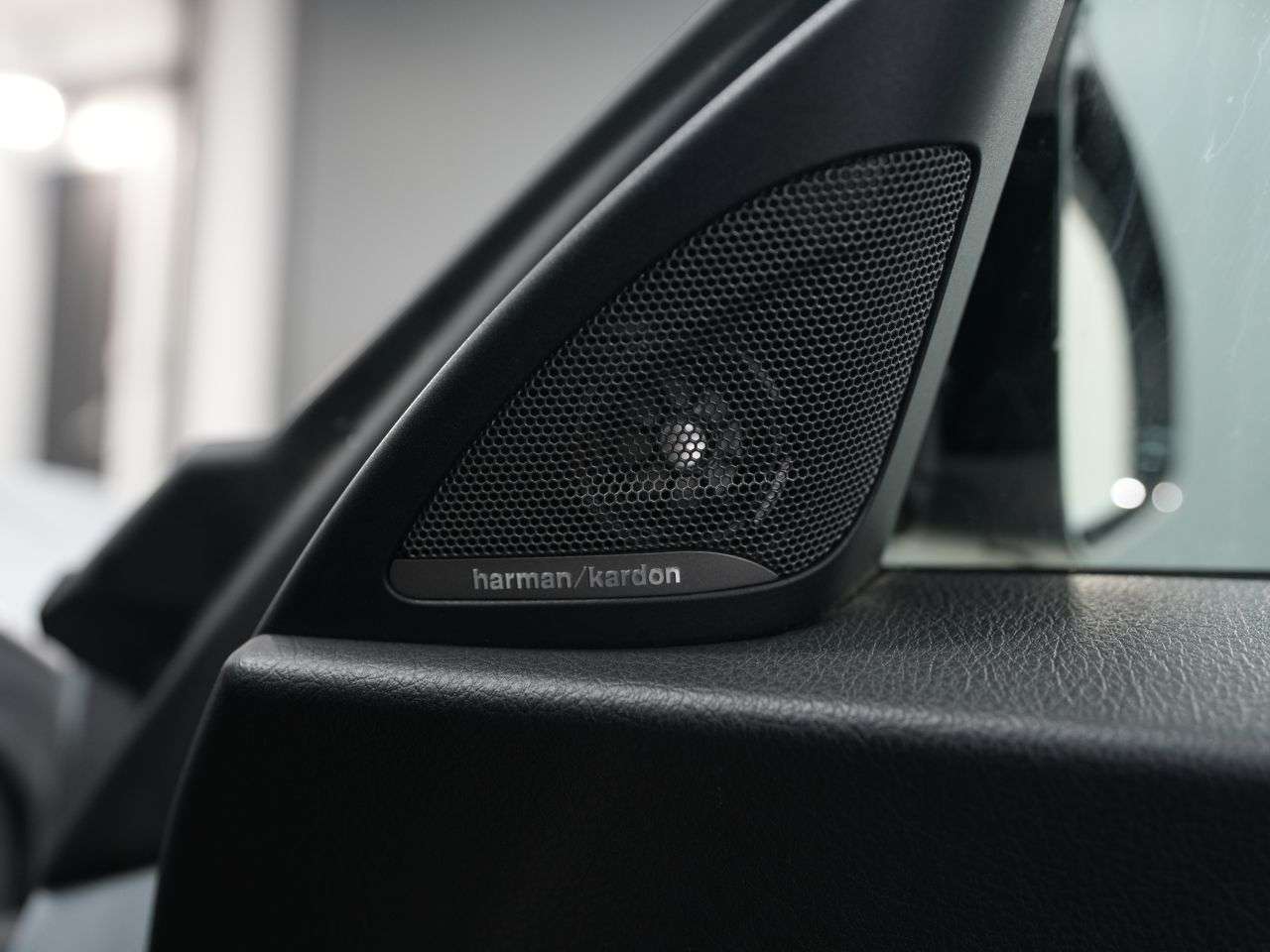 A 2019 BMW M2 3.0 BiTurbo GPF Competition Coupe 2dr Petrol DCT Euro 6 (s/s) (410 ps) BEAU A 2019 BMW M2 3.0 BiTurbo GPF Competition Coupe 2dr Petrol DCT Euro 6 (s/s) (410 ps) BEAU