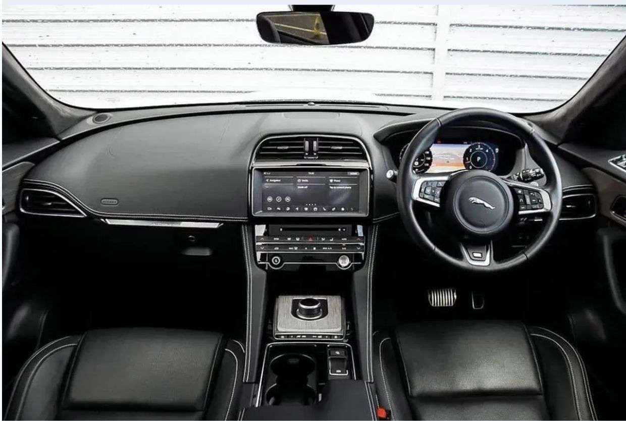 2019 JAGUAR F-PACE 2019 JAGUAR F-PACE
