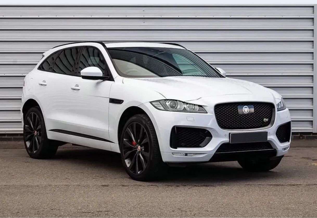 A 2019 JAGUAR F-PACE 3.0 D300 V6 S SUV 5dr Diesel Auto AWD Euro 6 (s/s) (300 ps) 10K SPEC! A 2019 JAGUAR F-PACE 3.0 D300 V6 S SUV 5dr Diesel Auto AWD Euro 6 (s/s) (300 ps) 10K SPEC!