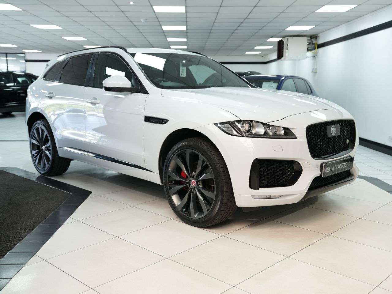 A 2019 JAGUAR F-PACE 3.0 D300 V6 S SUV 5dr Diesel Auto AWD Euro 6 (s/s) (300 ps) 10K SPEC! A 2019 JAGUAR F-PACE 3.0 D300 V6 S SUV 5dr Diesel Auto AWD Euro 6 (s/s) (300 ps) 10K SPEC!