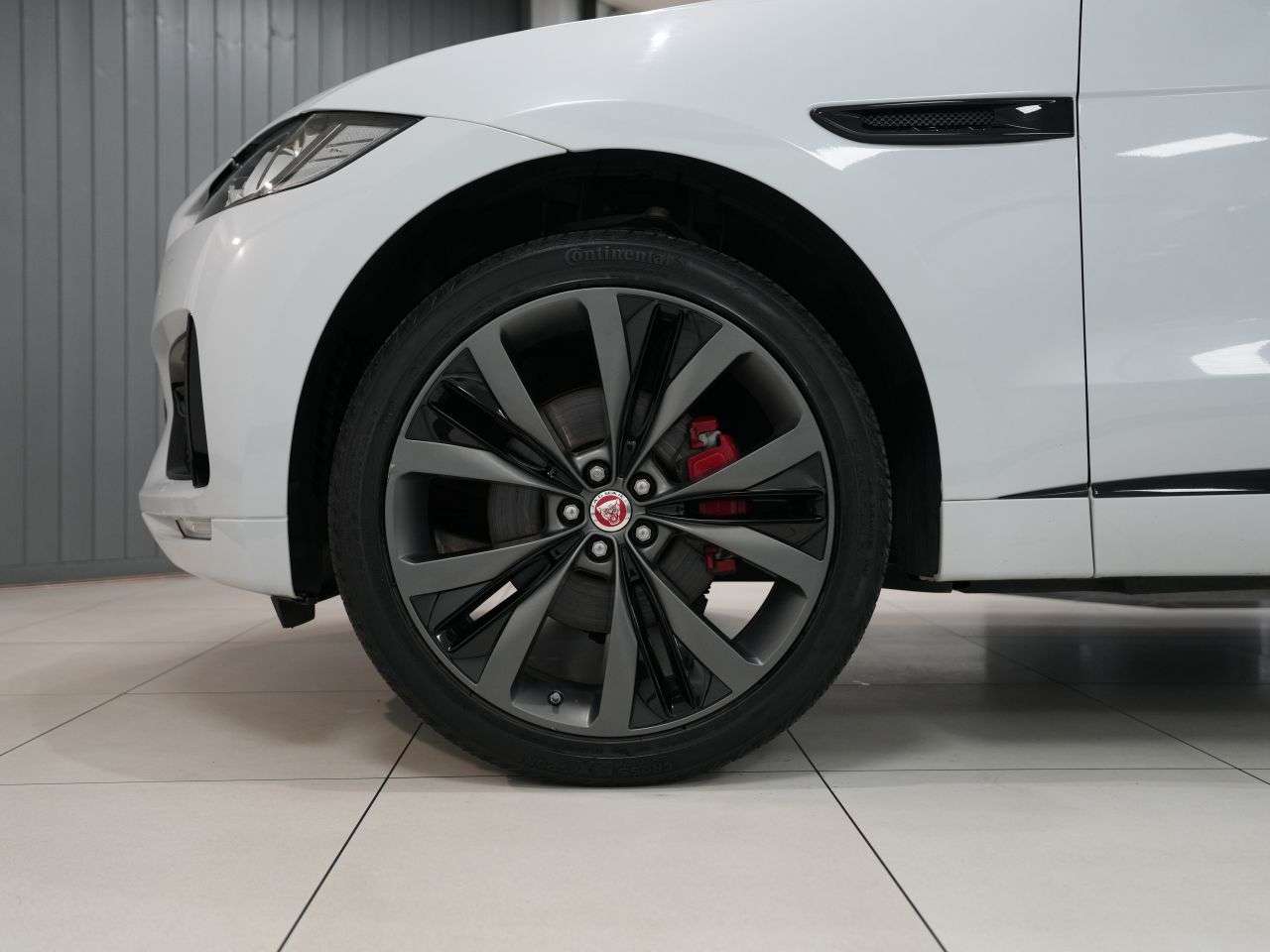 2019 JAGUAR F-PACE 2019 JAGUAR F-PACE
