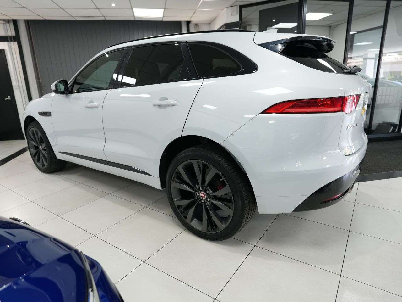 2019 JAGUAR F-PACE 2019 JAGUAR F-PACE