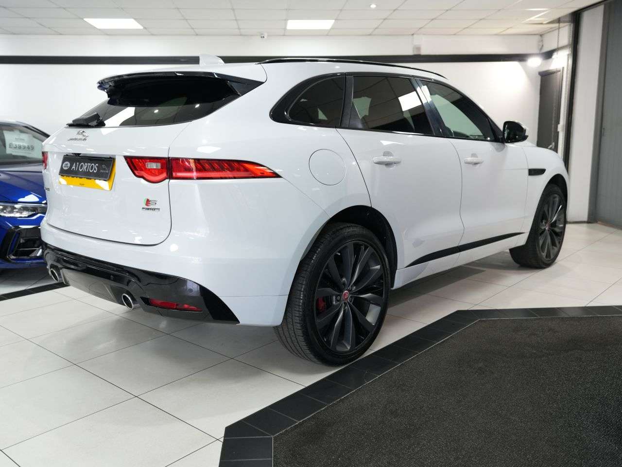 2019 JAGUAR F-PACE 2019 JAGUAR F-PACE