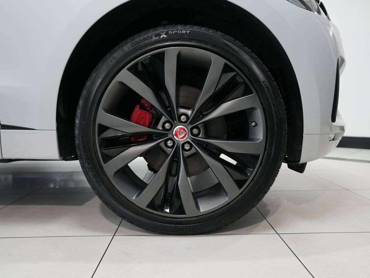 2019 JAGUAR F-PACE 2019 JAGUAR F-PACE
