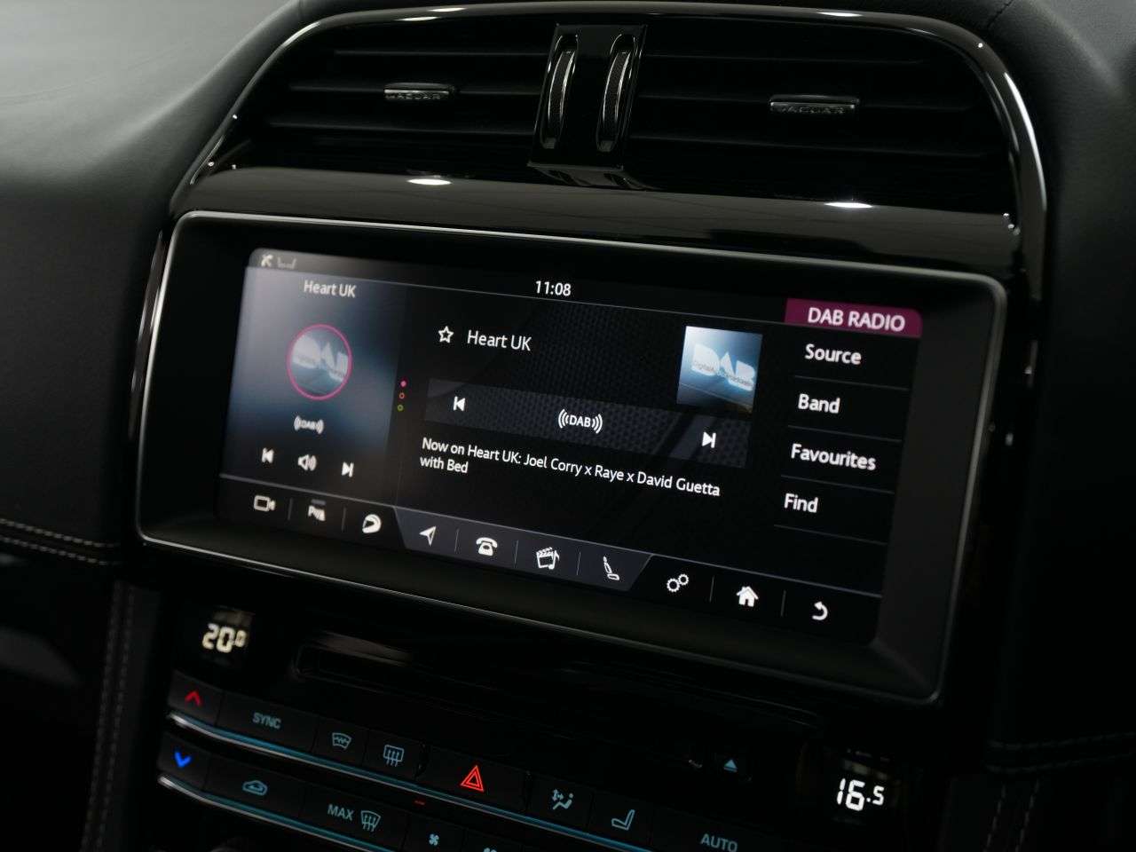 2019 JAGUAR F-PACE 2019 JAGUAR F-PACE