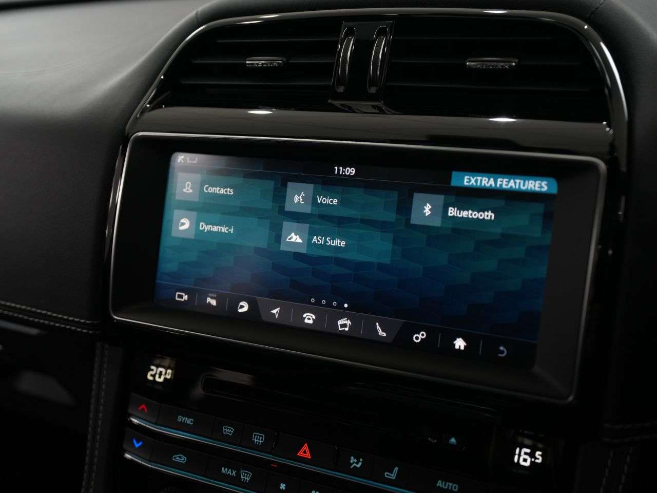 2019 JAGUAR F-PACE 2019 JAGUAR F-PACE