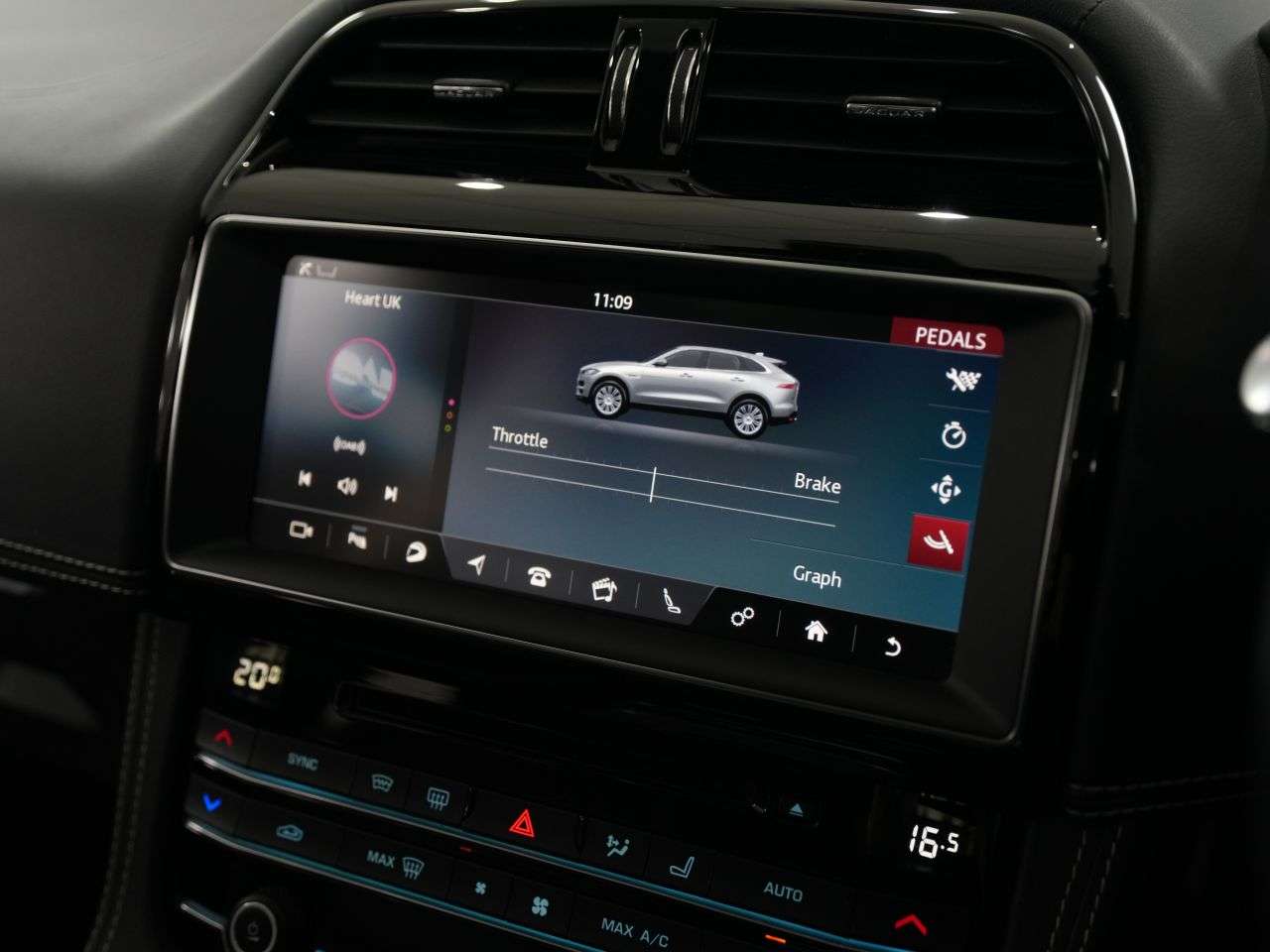2019 JAGUAR F-PACE 2019 JAGUAR F-PACE