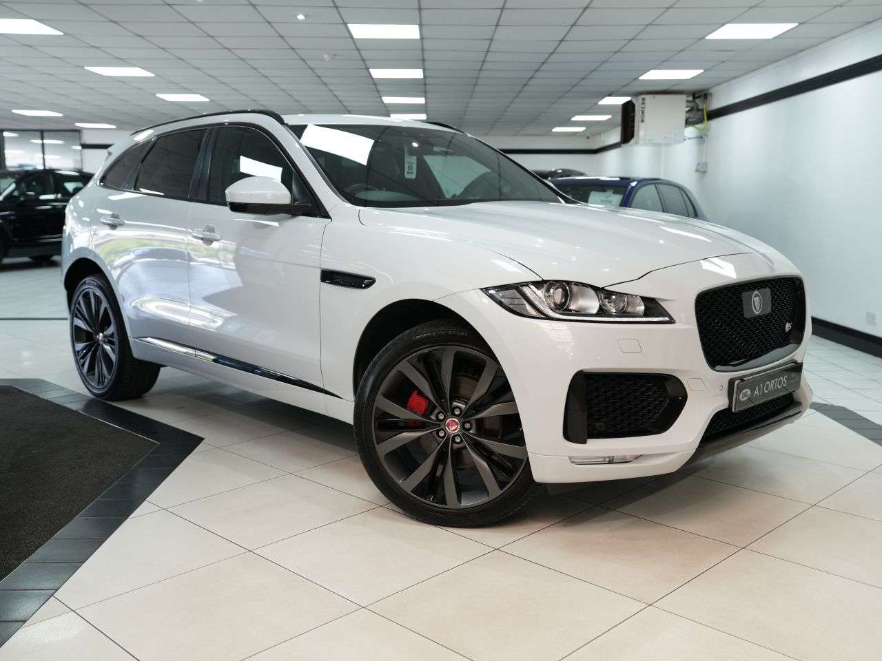 2019 JAGUAR F-PACE 2019 JAGUAR F-PACE