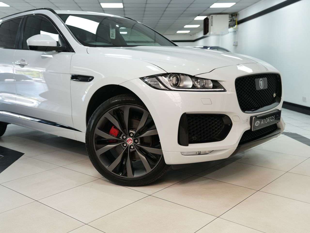2019 JAGUAR F-PACE 2019 JAGUAR F-PACE