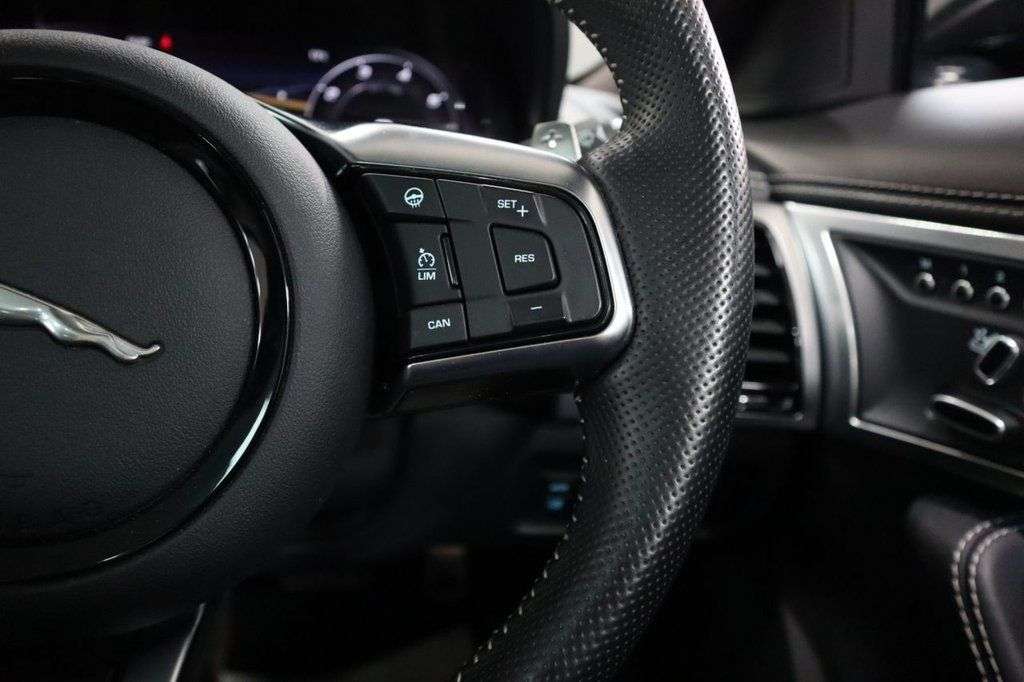 2021 JAGUAR F-TYPE 2021 JAGUAR F-TYPE