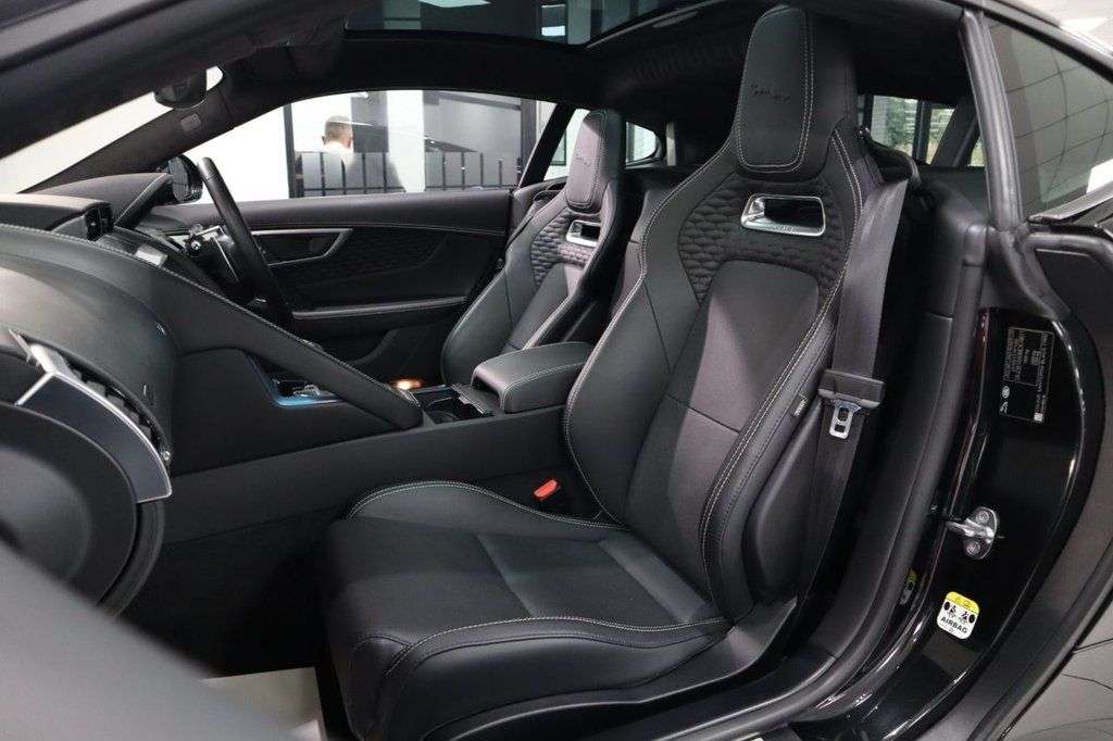 2021 JAGUAR F-TYPE 2021 JAGUAR F-TYPE