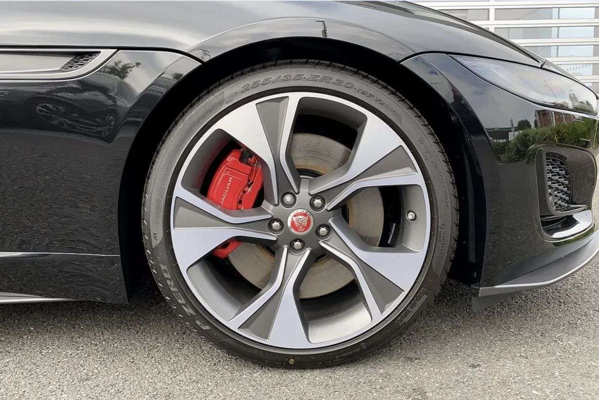 2021 JAGUAR F-TYPE 2021 JAGUAR F-TYPE
