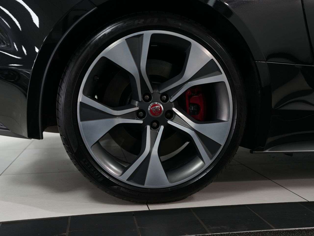 2021 JAGUAR F-TYPE 2021 JAGUAR F-TYPE