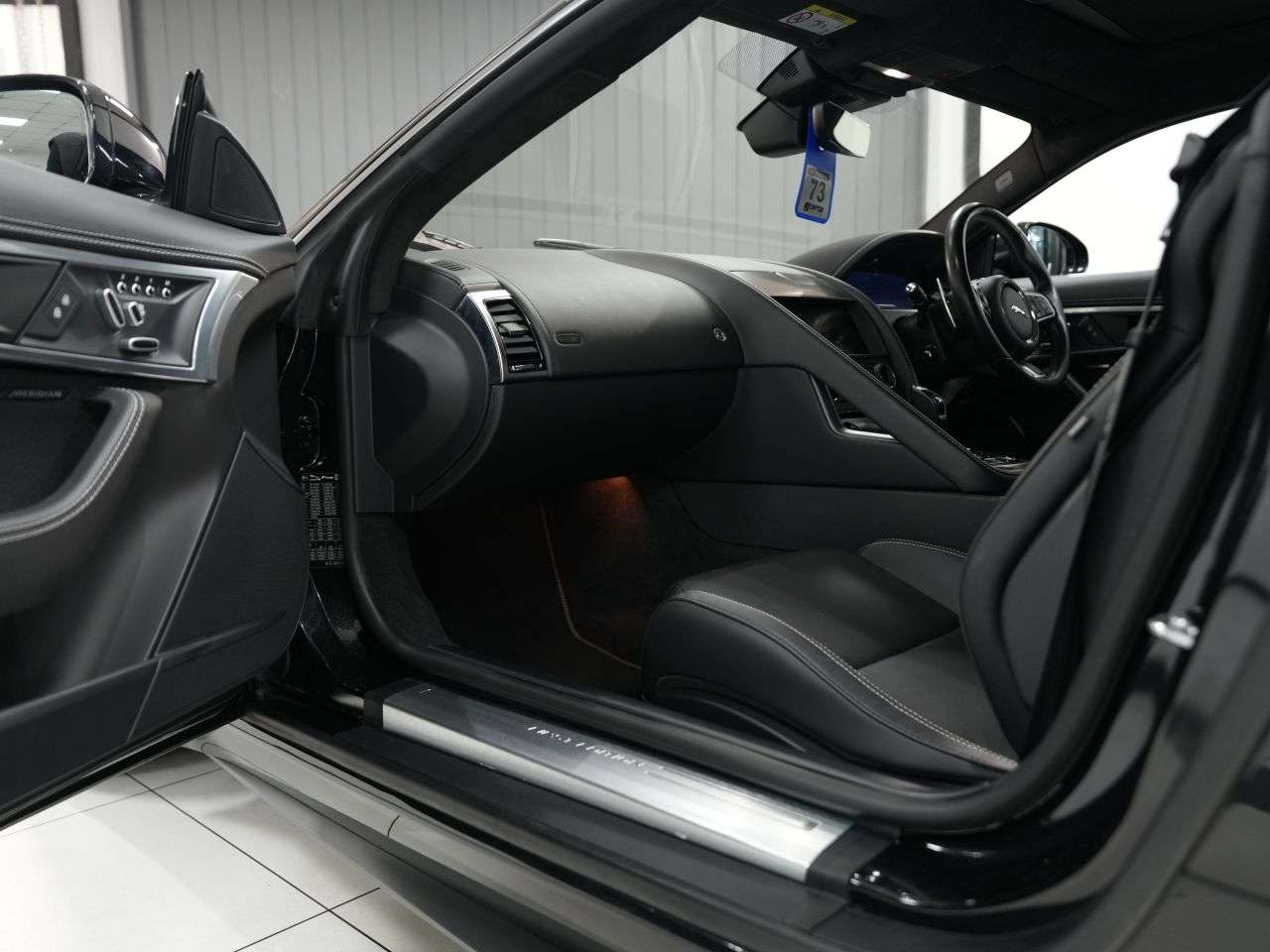 2021 JAGUAR F-TYPE 2021 JAGUAR F-TYPE