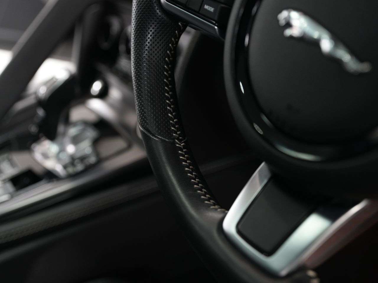 2021 JAGUAR F-TYPE 2021 JAGUAR F-TYPE