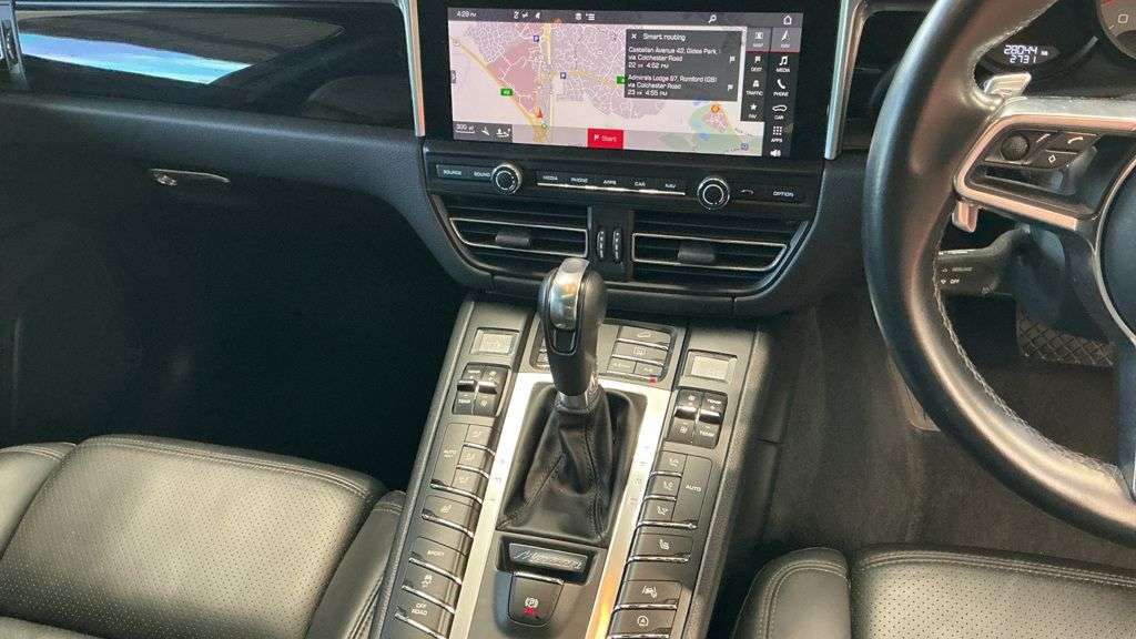 2019 PORSCHE MACAN 2019 PORSCHE MACAN