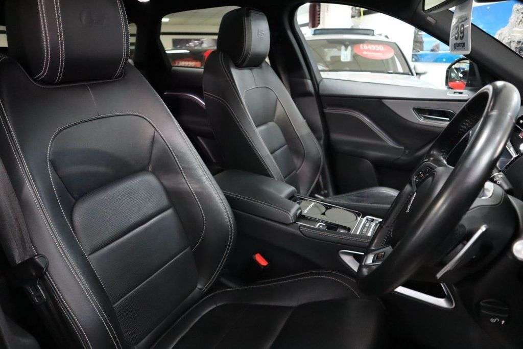 2018 JAGUAR F-PACE 2018 JAGUAR F-PACE