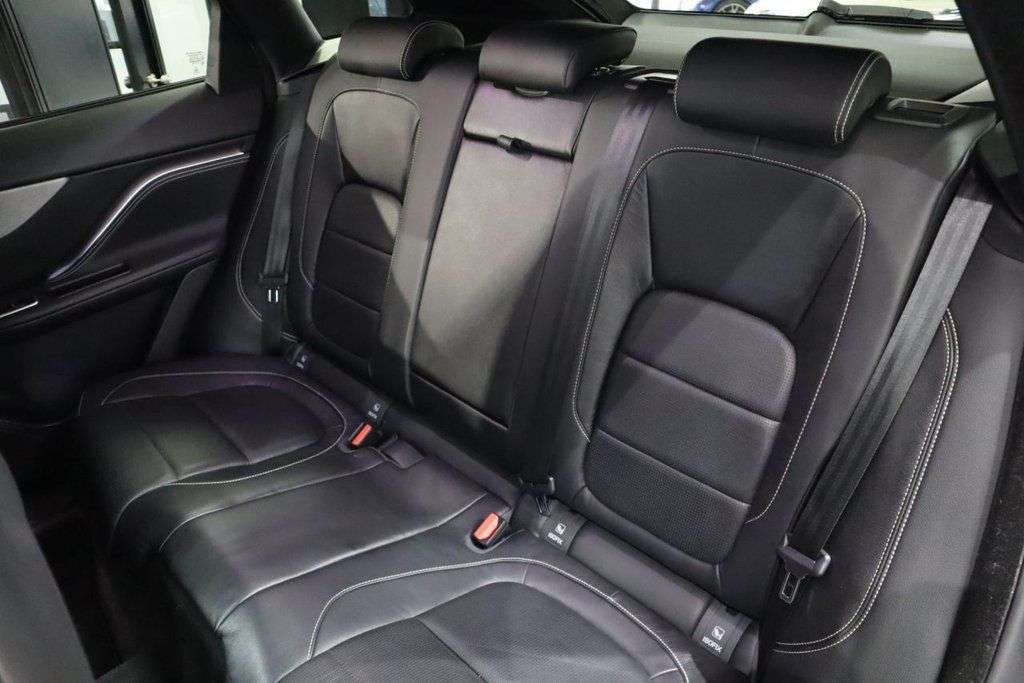 2018 JAGUAR F-PACE 2018 JAGUAR F-PACE
