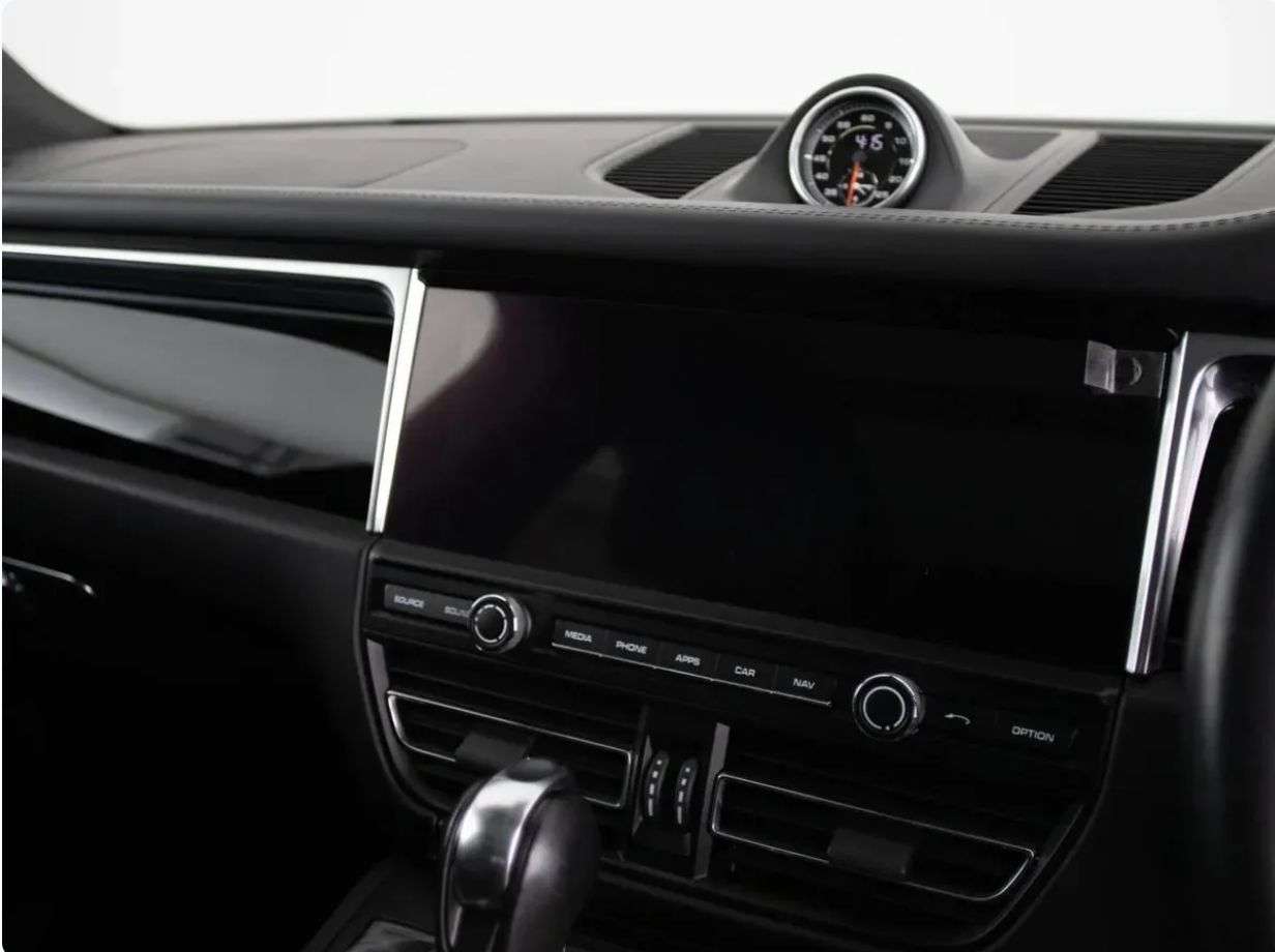 2019 PORSCHE MACAN 2019 PORSCHE MACAN
