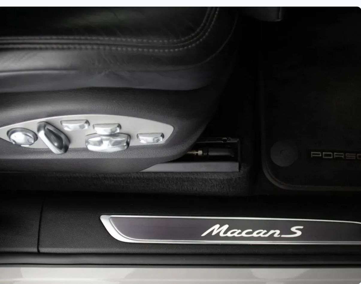 2019 PORSCHE MACAN 2019 PORSCHE MACAN