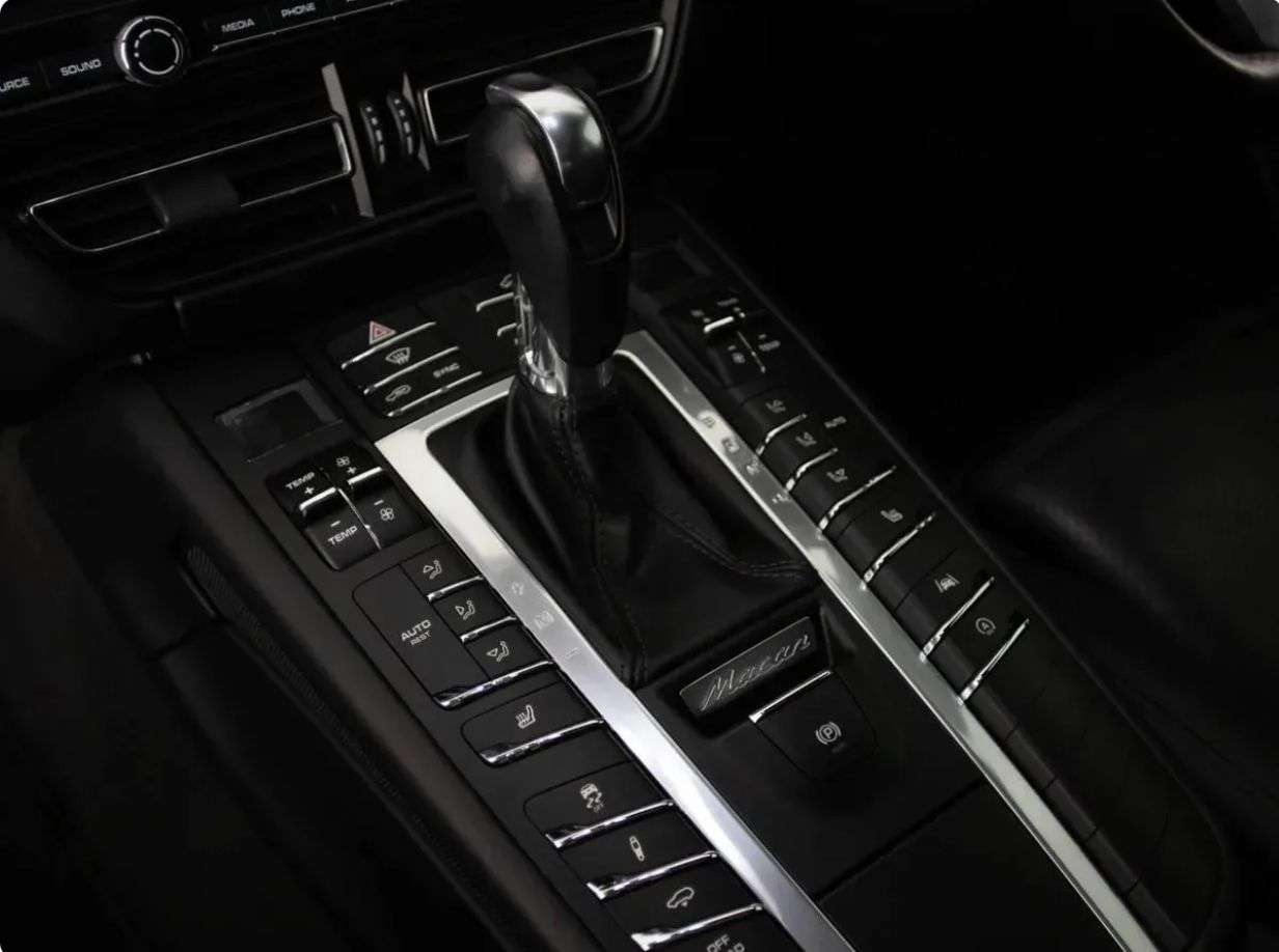 2019 PORSCHE MACAN 2019 PORSCHE MACAN