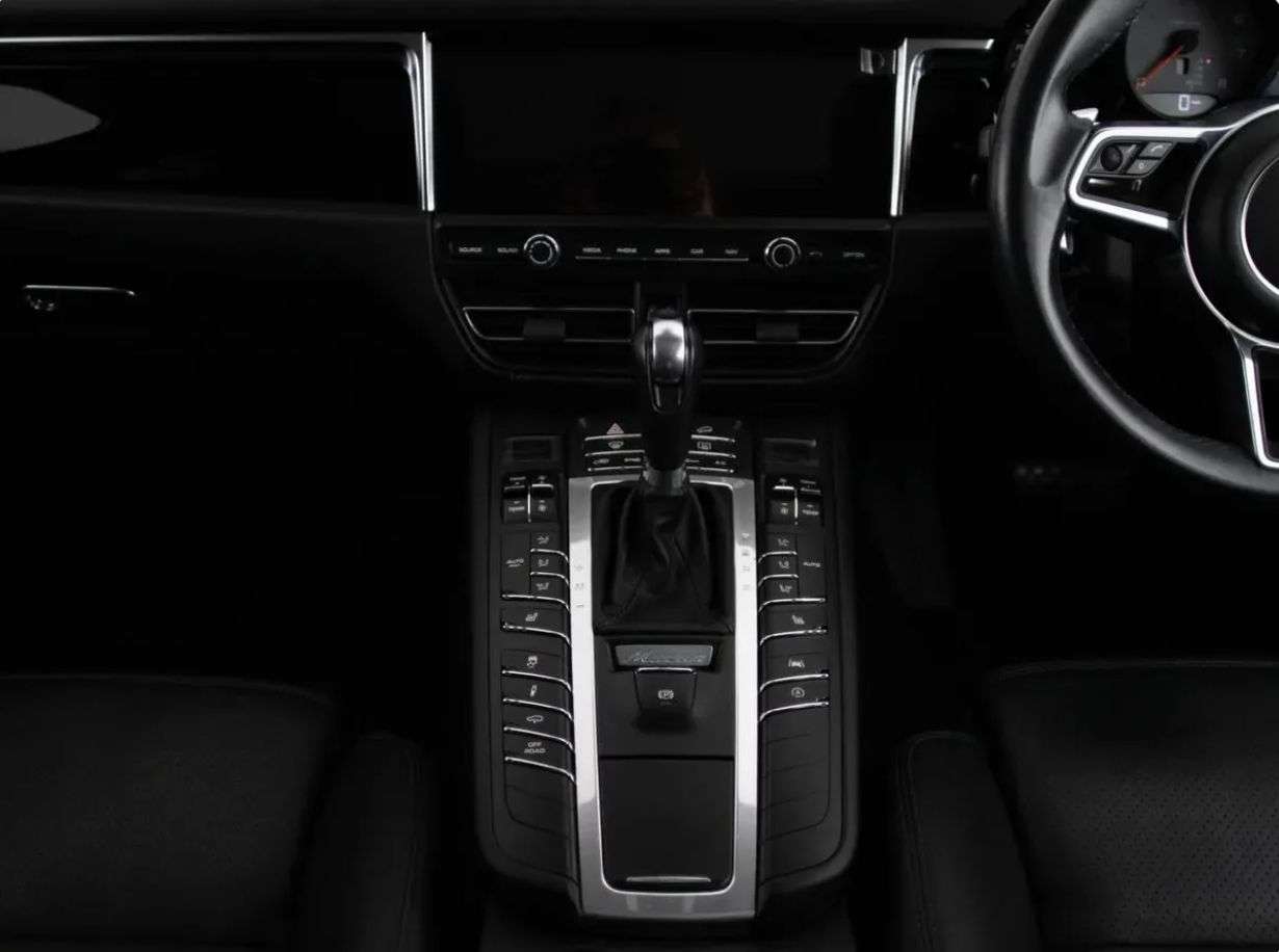2019 PORSCHE MACAN 2019 PORSCHE MACAN