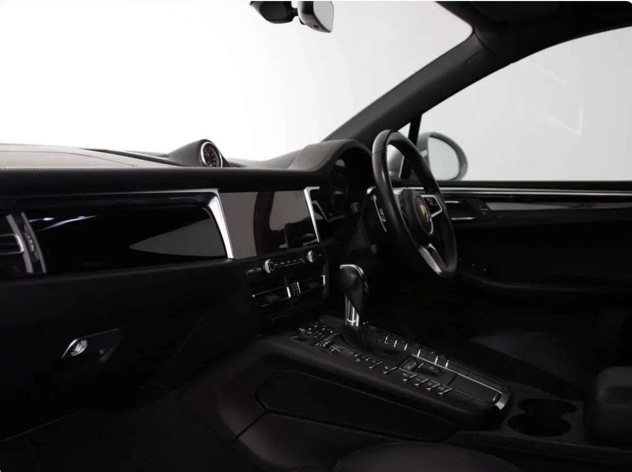 2019 PORSCHE MACAN 2019 PORSCHE MACAN