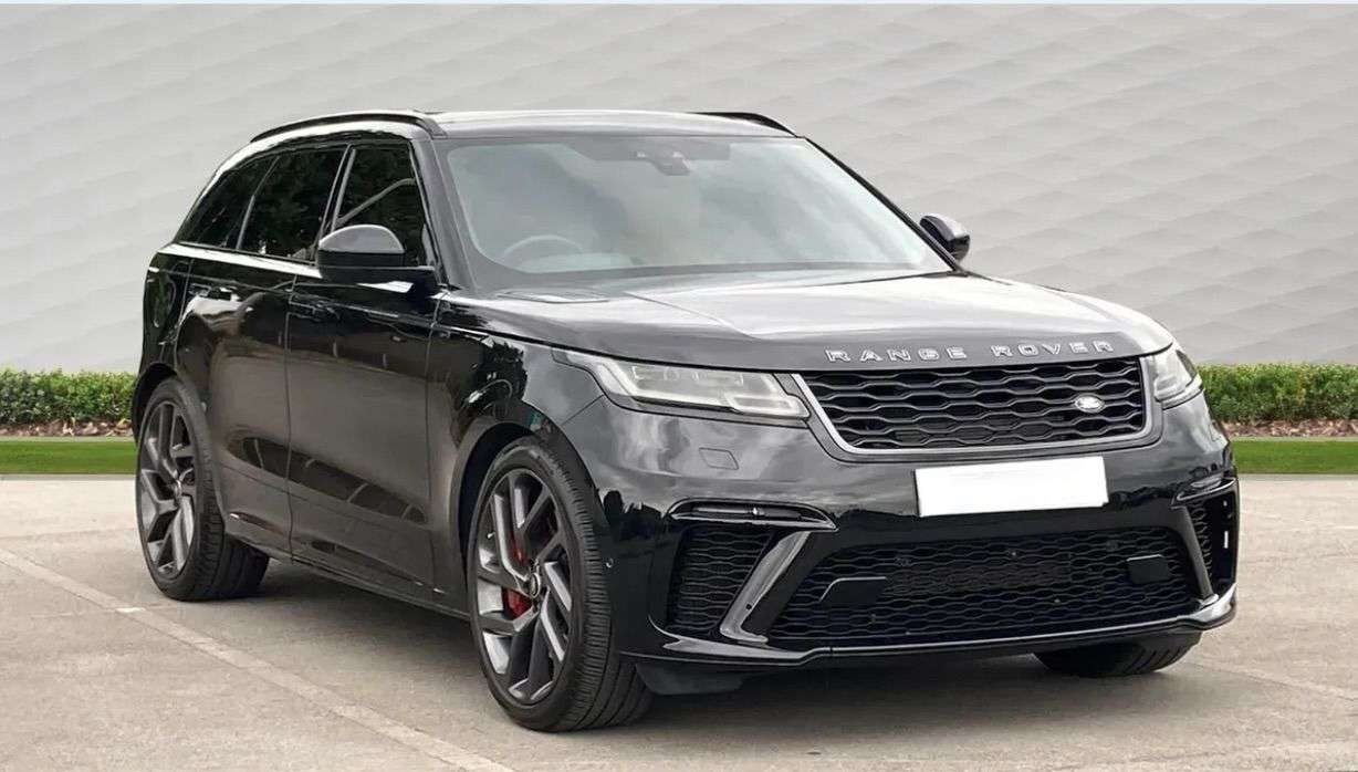 A 2019 LAND ROVER RANGE ROVER VELAR 5.0 P550 SVAutobiography Dynamic Edition SUV 5dr Petrol Auto 4WD Euro 6 (s/ A 2019 LAND ROVER RANGE ROVER VELAR 5.0 P550 SVAutobiography Dynamic Edition SUV 5dr Petrol Auto 4WD Euro 6 (s/