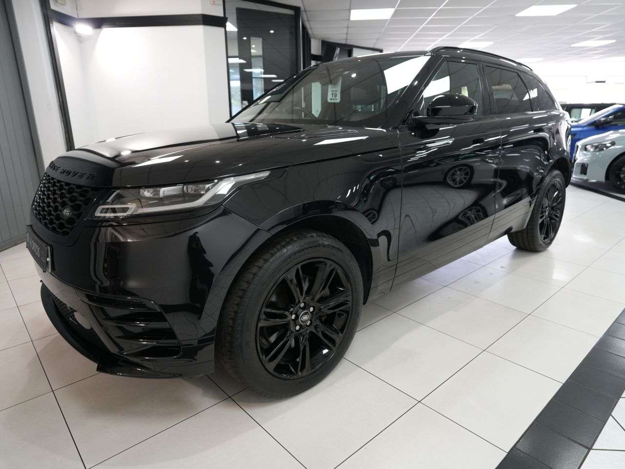 A 2022 LAND ROVER RANGE ROVER VELAR 2.0 D200 MHEV Edition SUV 5dr Diesel Auto 4WD Euro 6 (s/s) (204 ps) STUNNIN A 2022 LAND ROVER RANGE ROVER VELAR 2.0 D200 MHEV Edition SUV 5dr Diesel Auto 4WD Euro 6 (s/s) (204 ps) STUNNIN