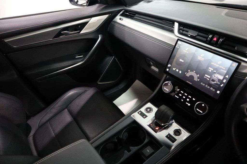 2023 JAGUAR F-PACE 2023 JAGUAR F-PACE