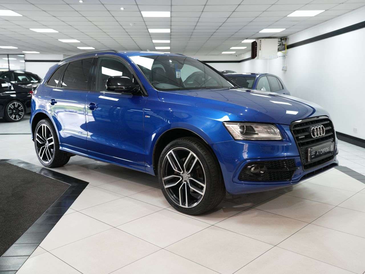 A 2016 AUDI Q5 2.0 TDI S line Plus SUV 5dr Diesel S Tronic quattro Euro 6 (s/s) (190 ps) S A 2016 AUDI Q5 2.0 TDI S line Plus SUV 5dr Diesel S Tronic quattro Euro 6 (s/s) (190 ps) S
