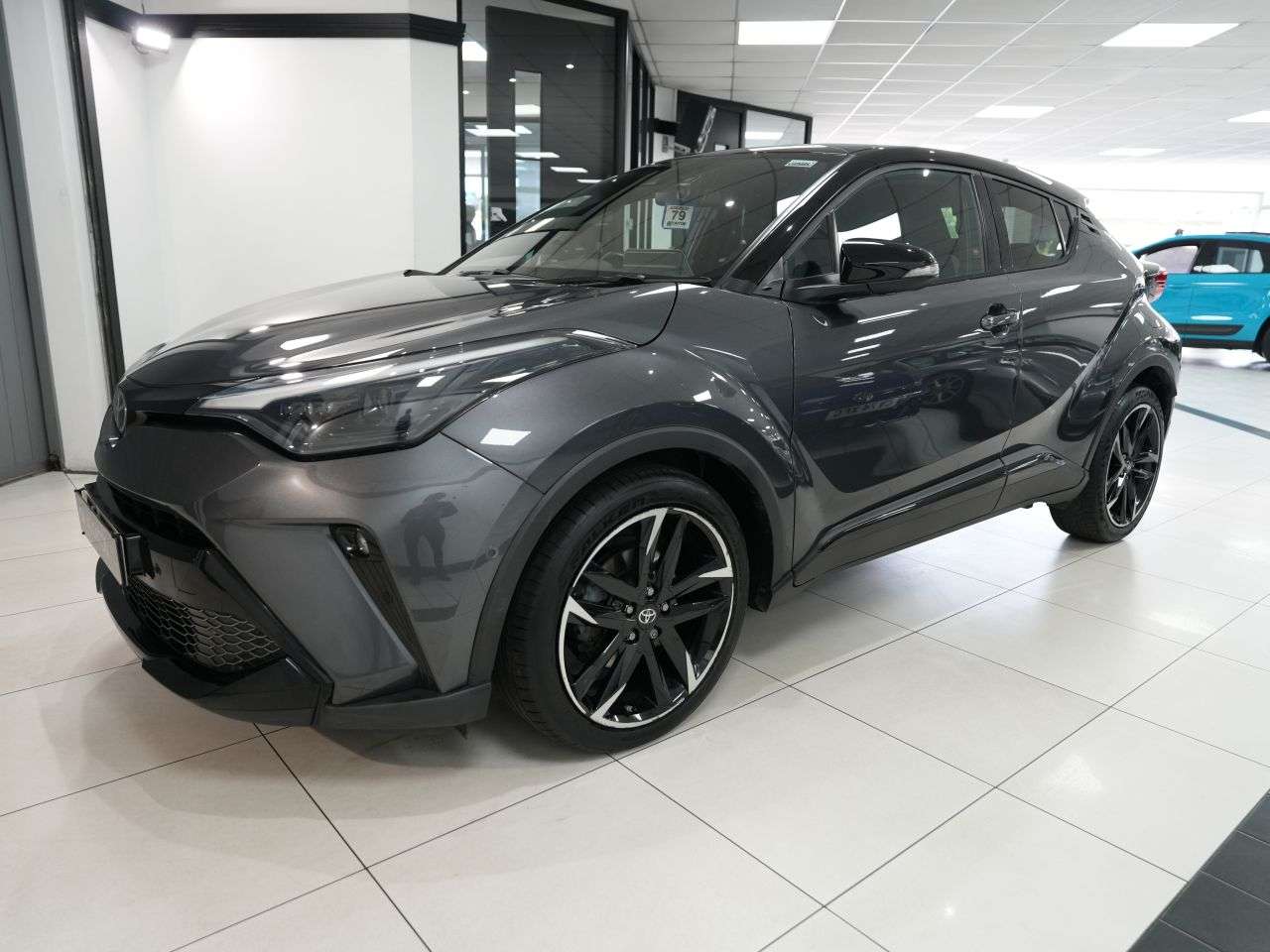 A 2022 TOYOTA C-HR 1.8 VVT-h GR SPORT SUV 5dr Petrol Hybrid CVT Euro 6 (s/s) (122 ps) 1 FORMER A 2022 TOYOTA C-HR 1.8 VVT-h GR SPORT SUV 5dr Petrol Hybrid CVT Euro 6 (s/s) (122 ps) 1 FORMER