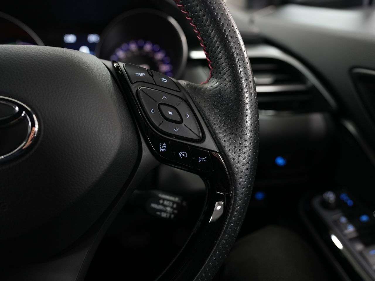2022 TOYOTA C-HR 2022 TOYOTA C-HR