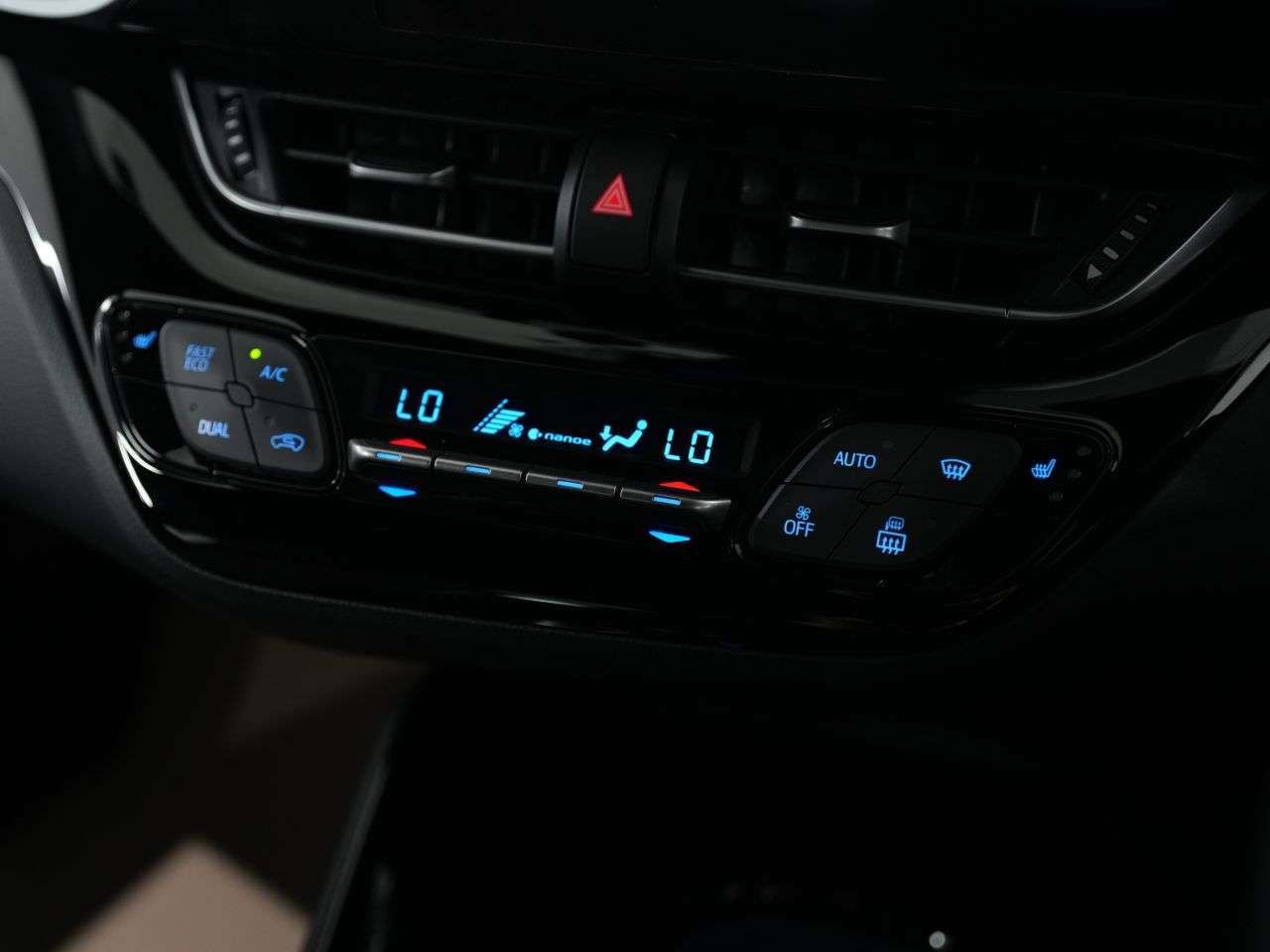 2022 TOYOTA C-HR 2022 TOYOTA C-HR