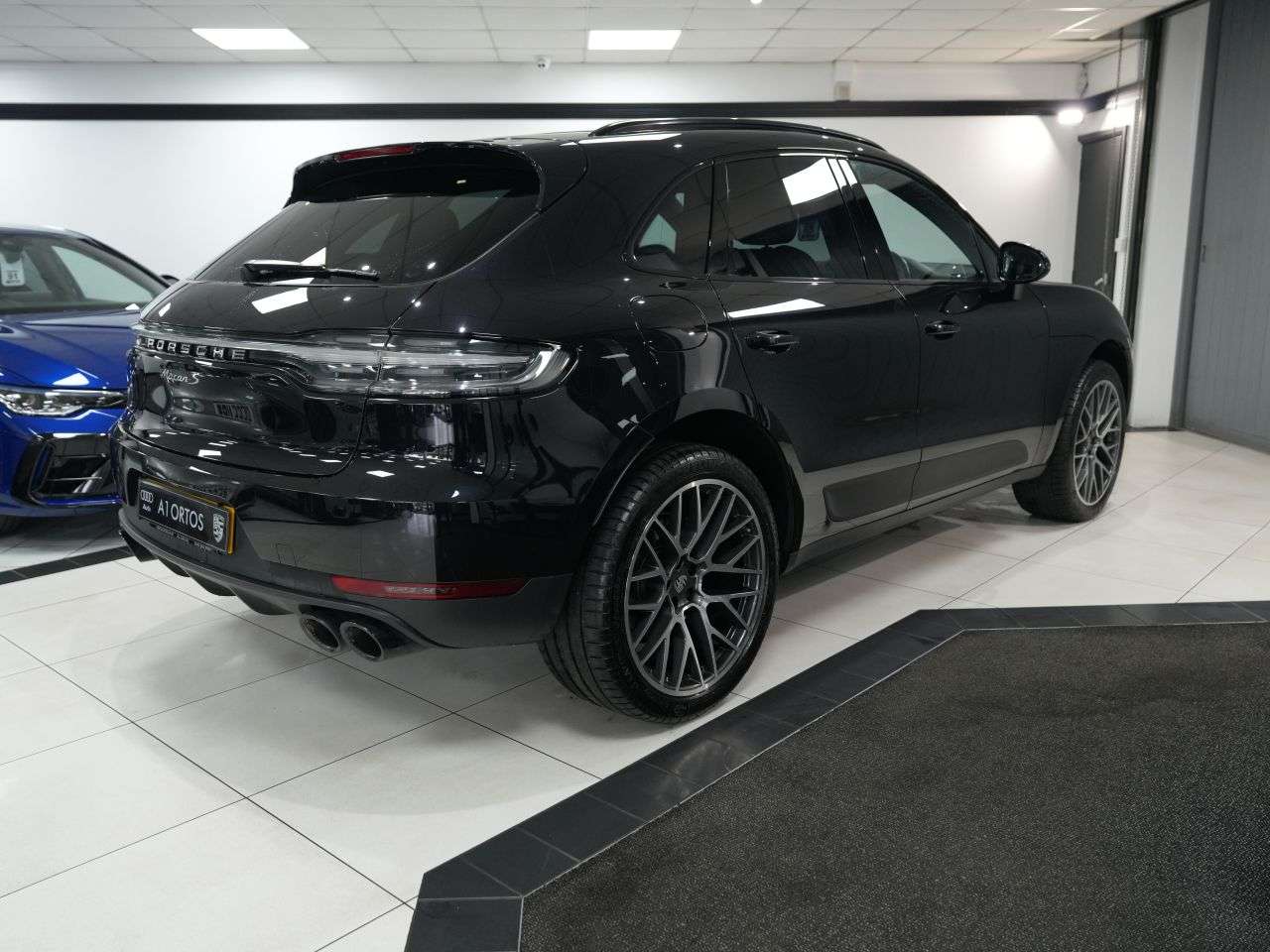 2019 PORSCHE MACAN 2019 PORSCHE MACAN