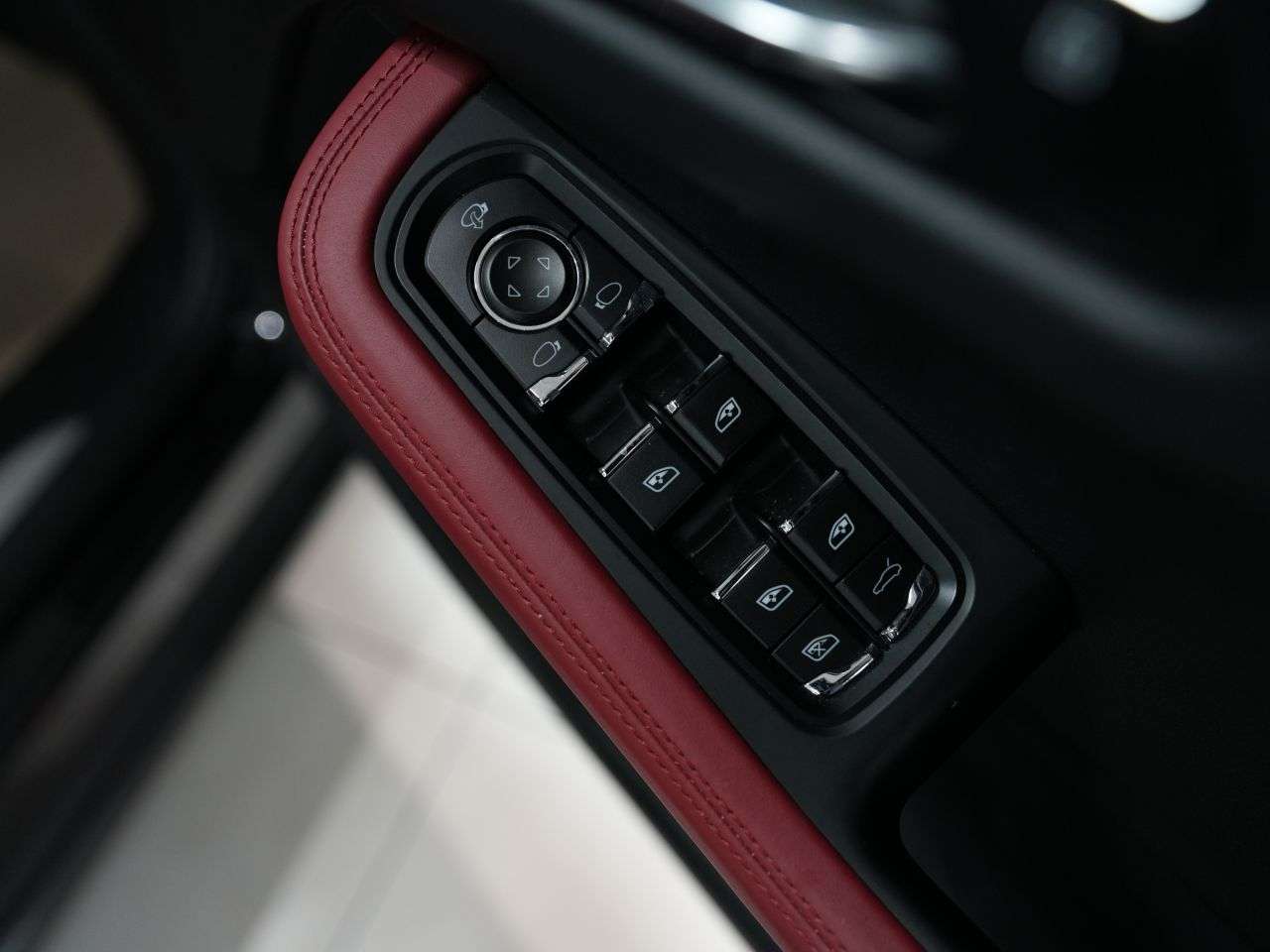 2019 PORSCHE MACAN 2019 PORSCHE MACAN