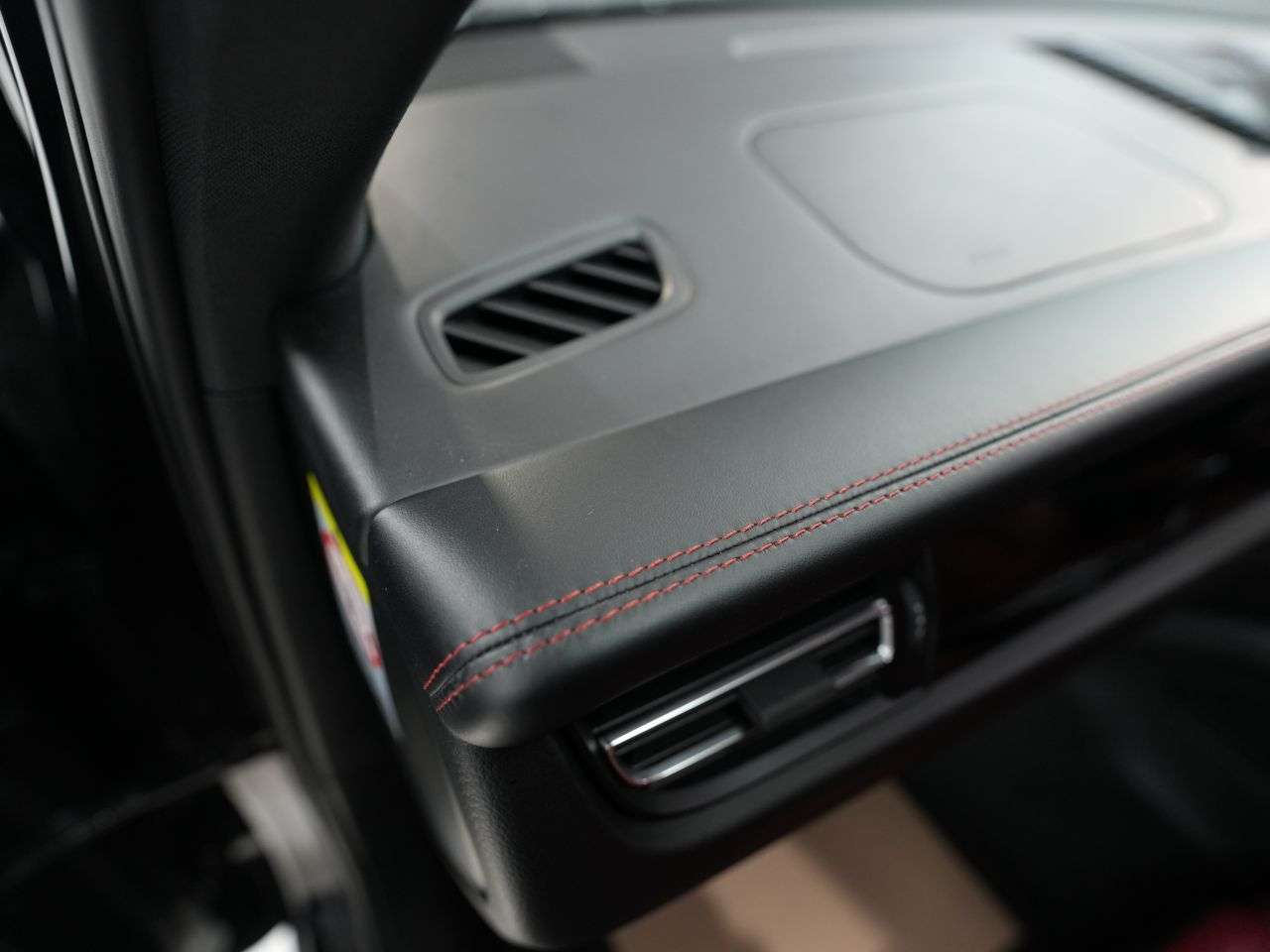 2019 PORSCHE MACAN 2019 PORSCHE MACAN