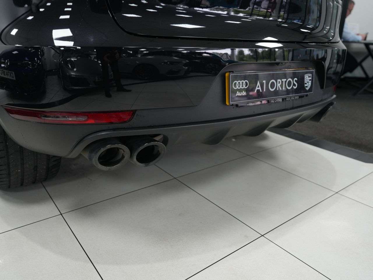 2019 PORSCHE MACAN 2019 PORSCHE MACAN