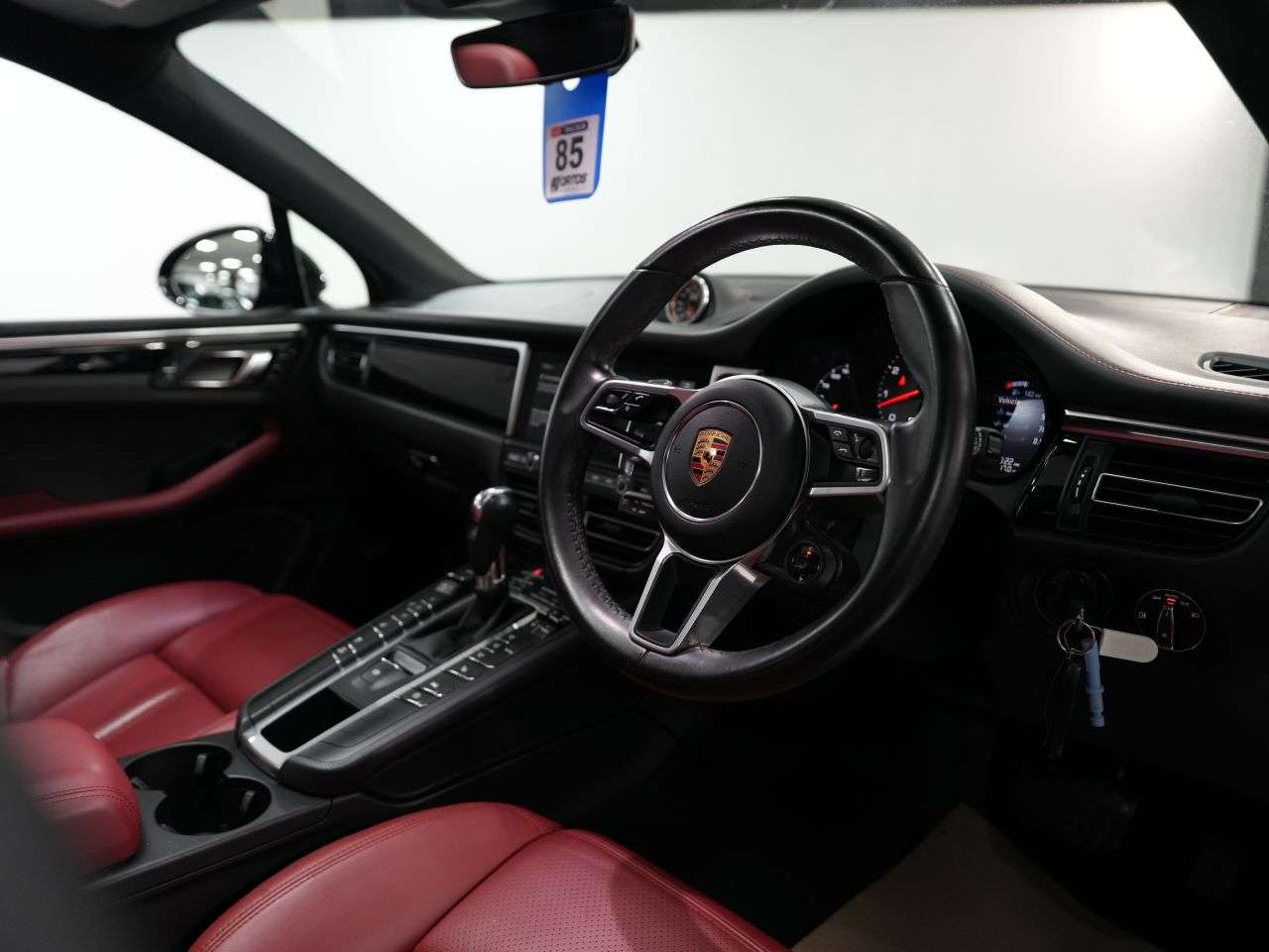 2019 PORSCHE MACAN 2019 PORSCHE MACAN